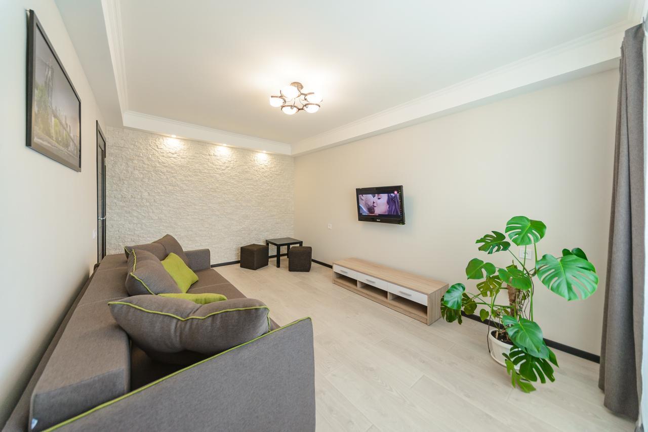 Artal Apartment On Iordanskaya 22 Kiev Exterior foto
