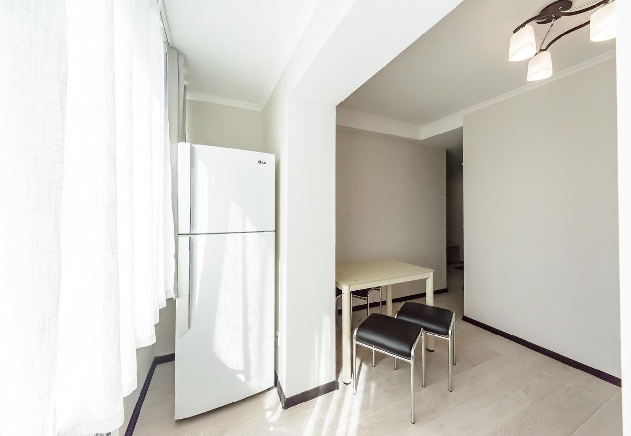 Artal Apartment On Iordanskaya 22 Kiev Exterior foto