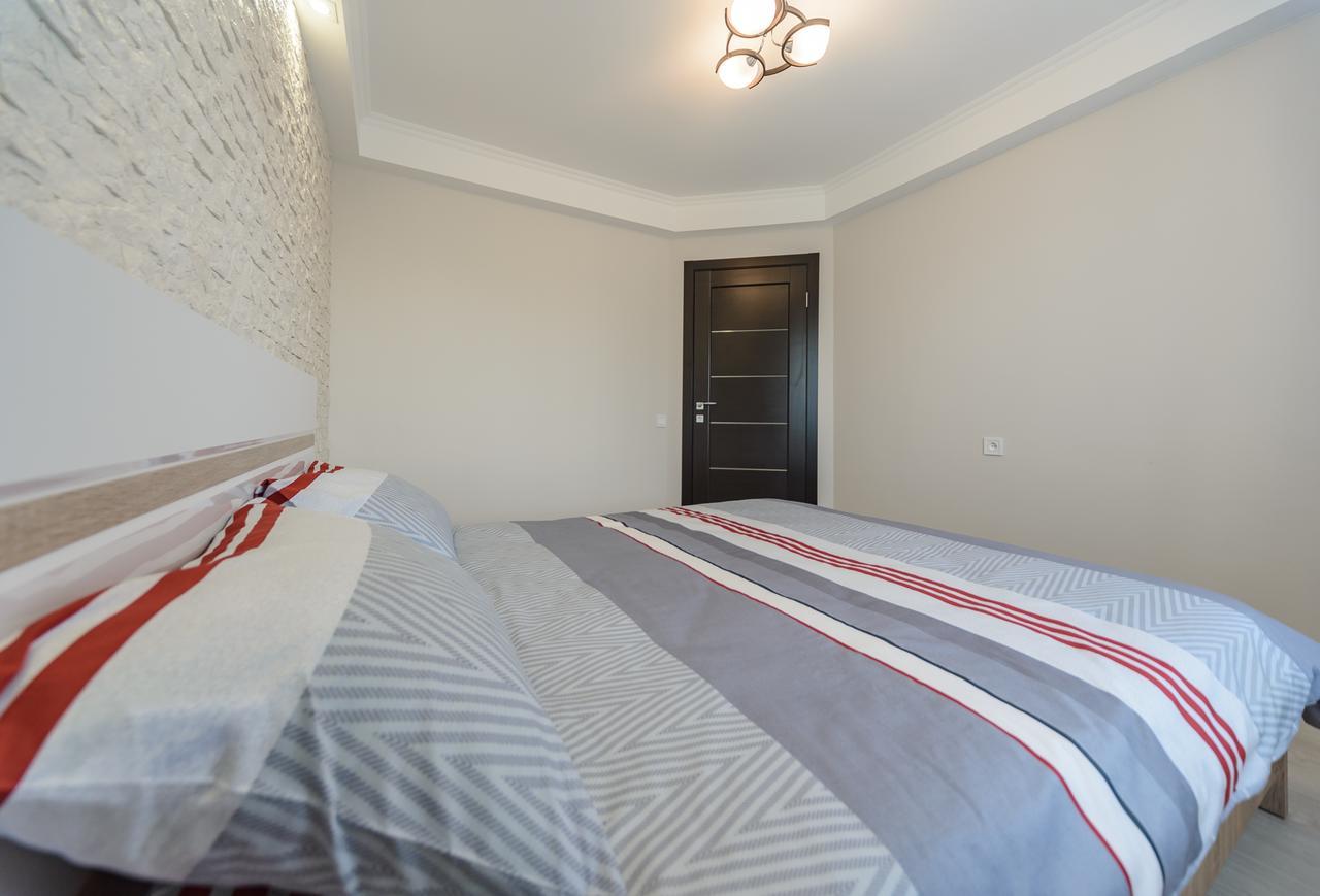 Artal Apartment On Iordanskaya 22 Kiev Exterior foto